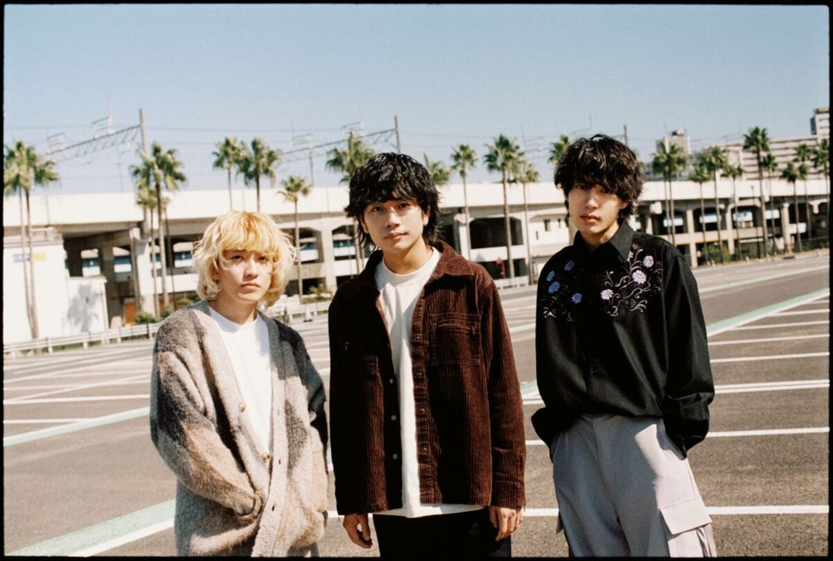 奈良発3ピース・ロック・バンド Hello Hello、